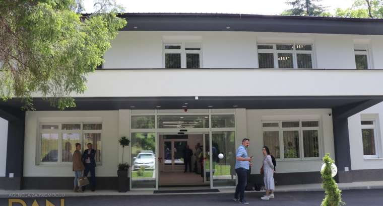 Oglas za prijem u radni odnos