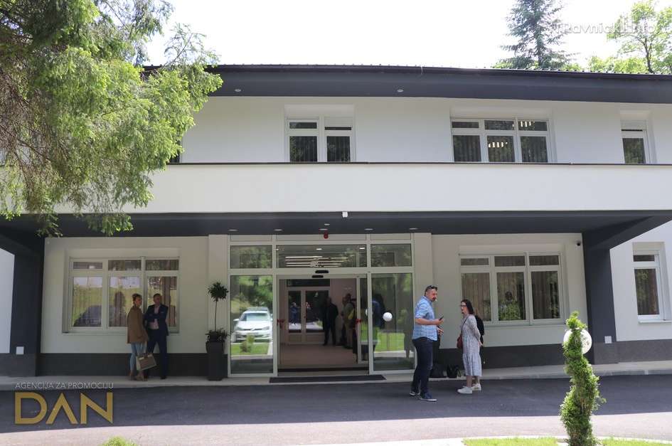 Oglas za prijem u radni odnos